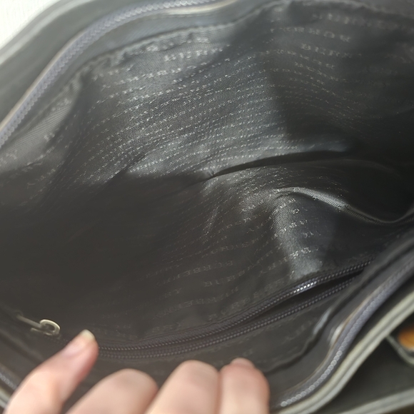 Burberry tote - Picture 7 of 9
